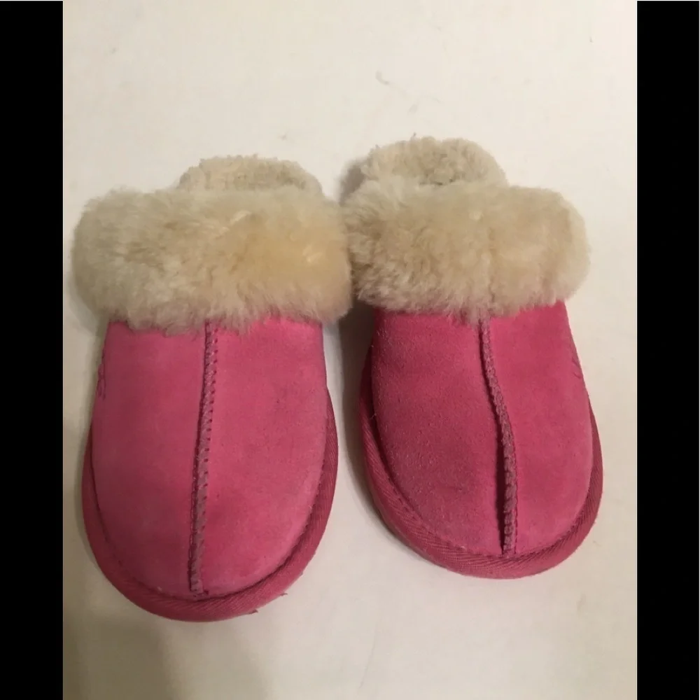 UGG Girls Cozy II Pink Slippers